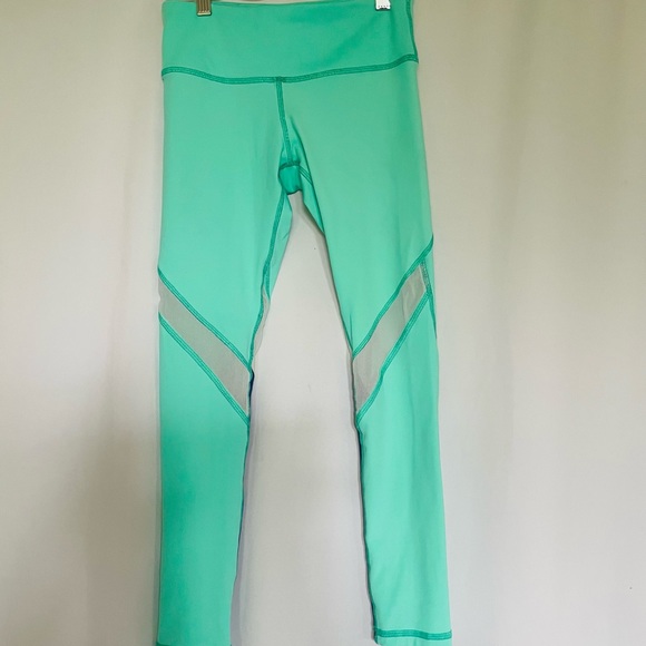 Noli leggings & matching top. Active wear. Size XS - Picture 3 of 10